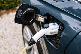 Dopées aux aides publiques, les voitures électriques cartonnent en Europe… mais pas dans le reste du monde